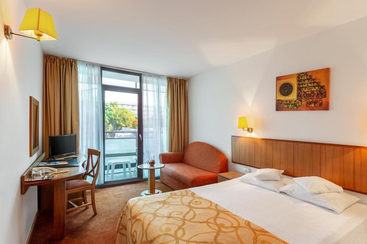 Hotel Cleopatra Saturn Εξωτερικό φωτογραφία
